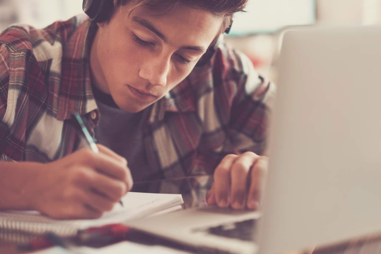 Técnicas de estudio por internet para adolescentes con TDHA