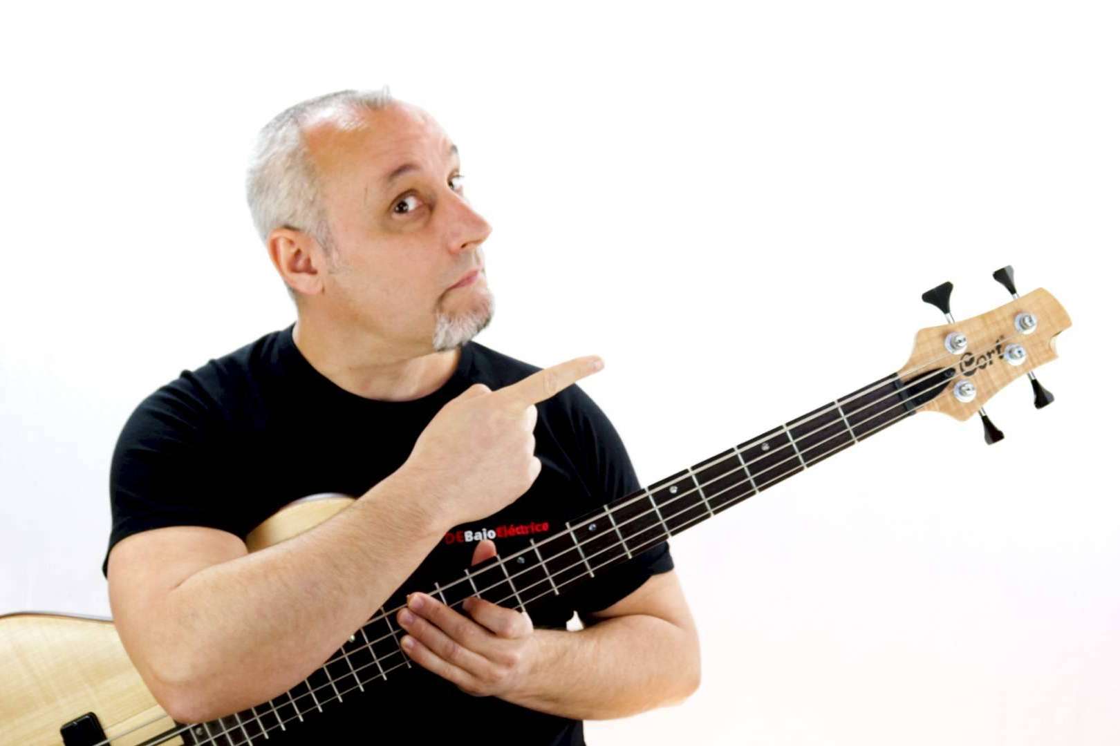 Aprender bajo en la red y en YouTube