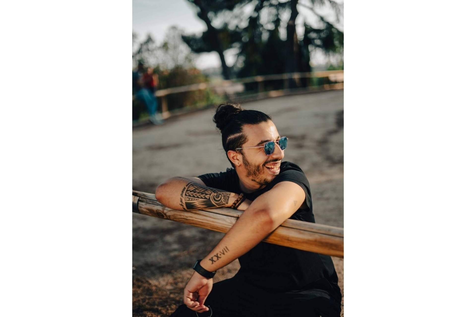 Sofiane Bendjellal: el reconocido creador de contenido creativo en Instagram
