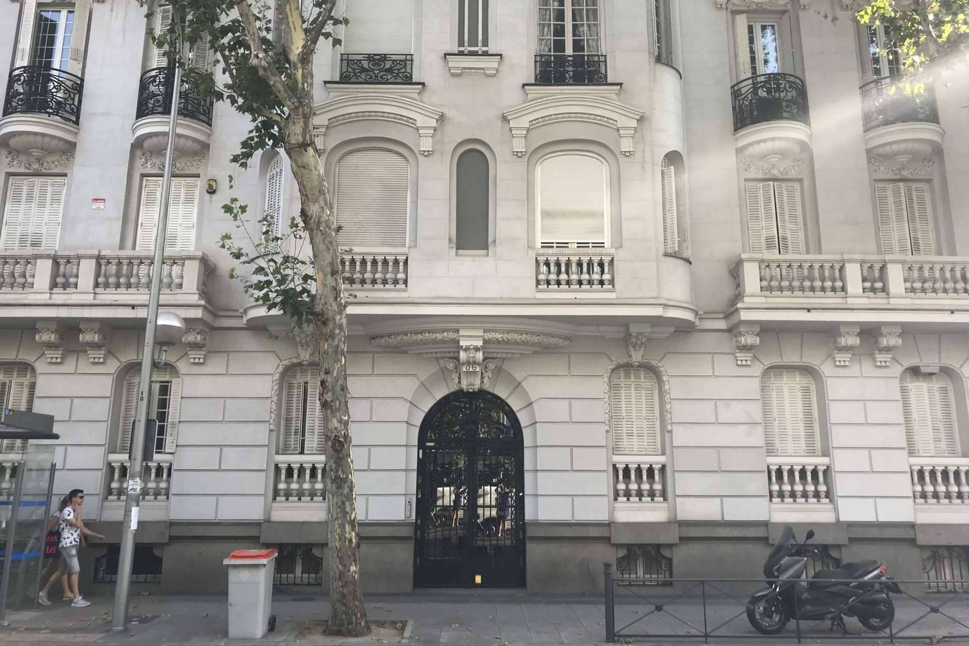 El instituto de terapia multilingüe SINEWS dispone de servicios en 12 idiomas