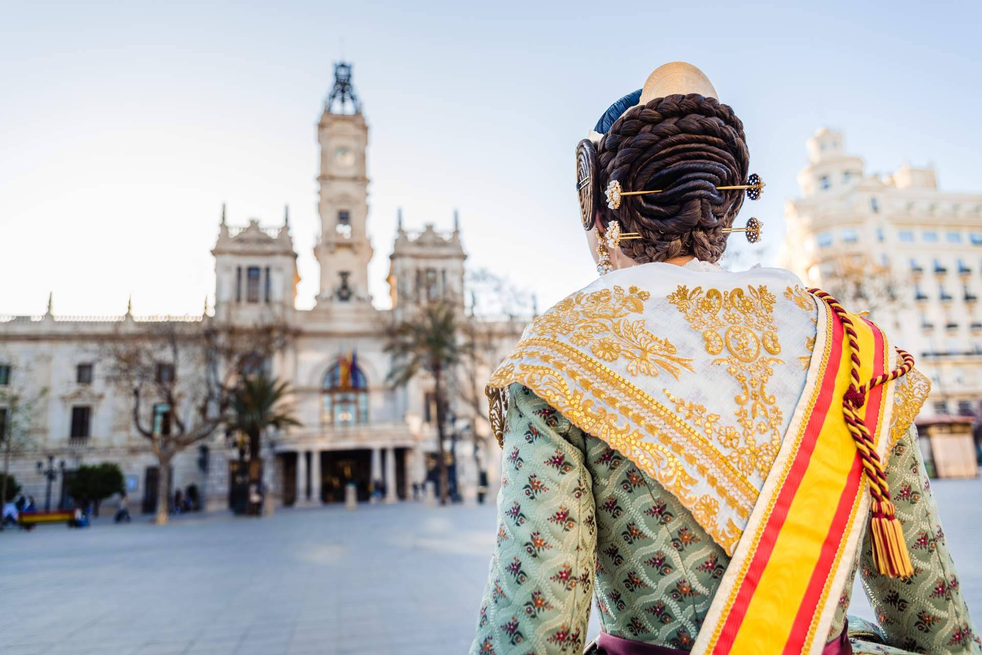 Disfrutar de las Fallas de Valencia en el alojamiento Valhotel