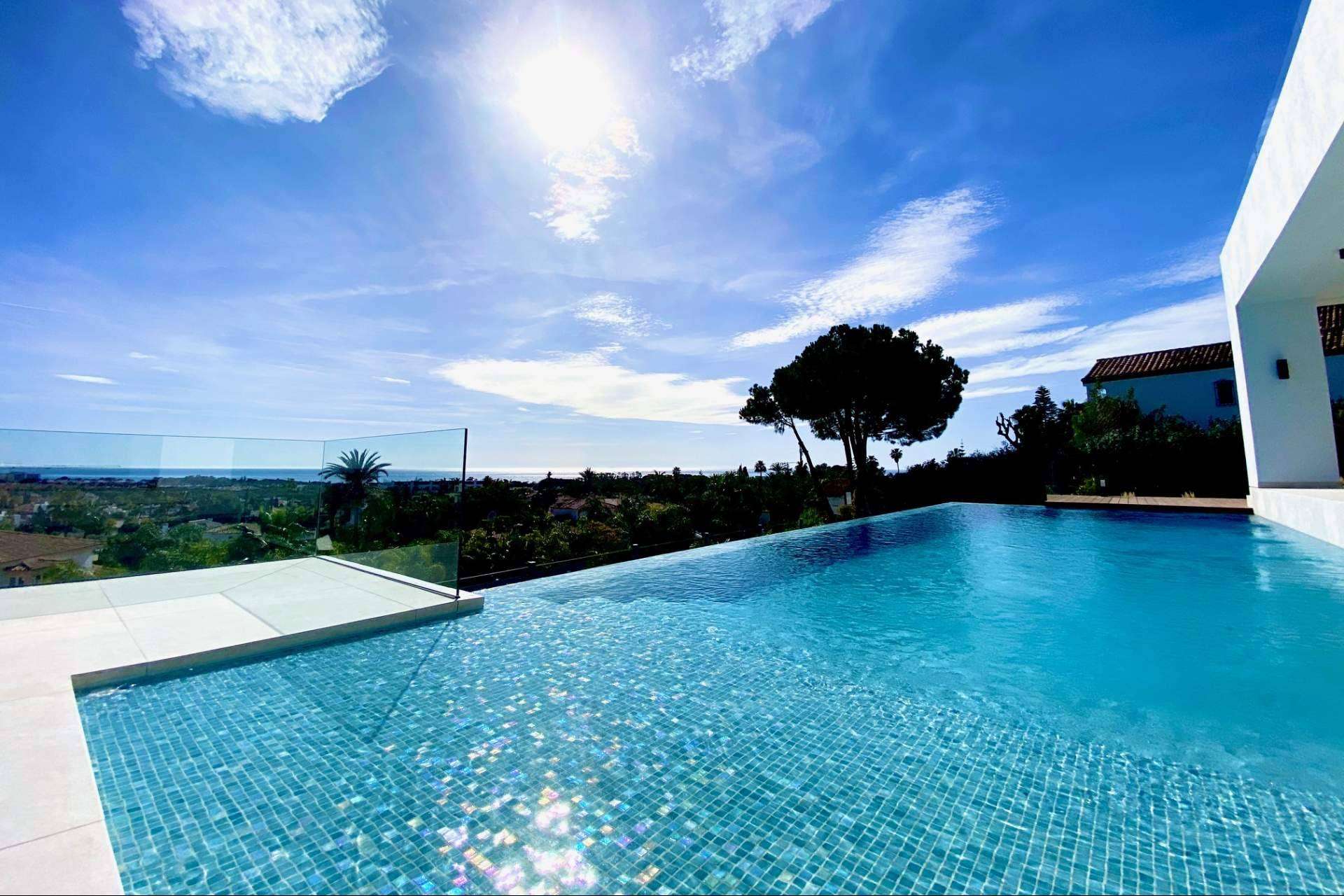 Zeuthen & Company dispone de un amplio catálogo de villas de lujo en Marbella
