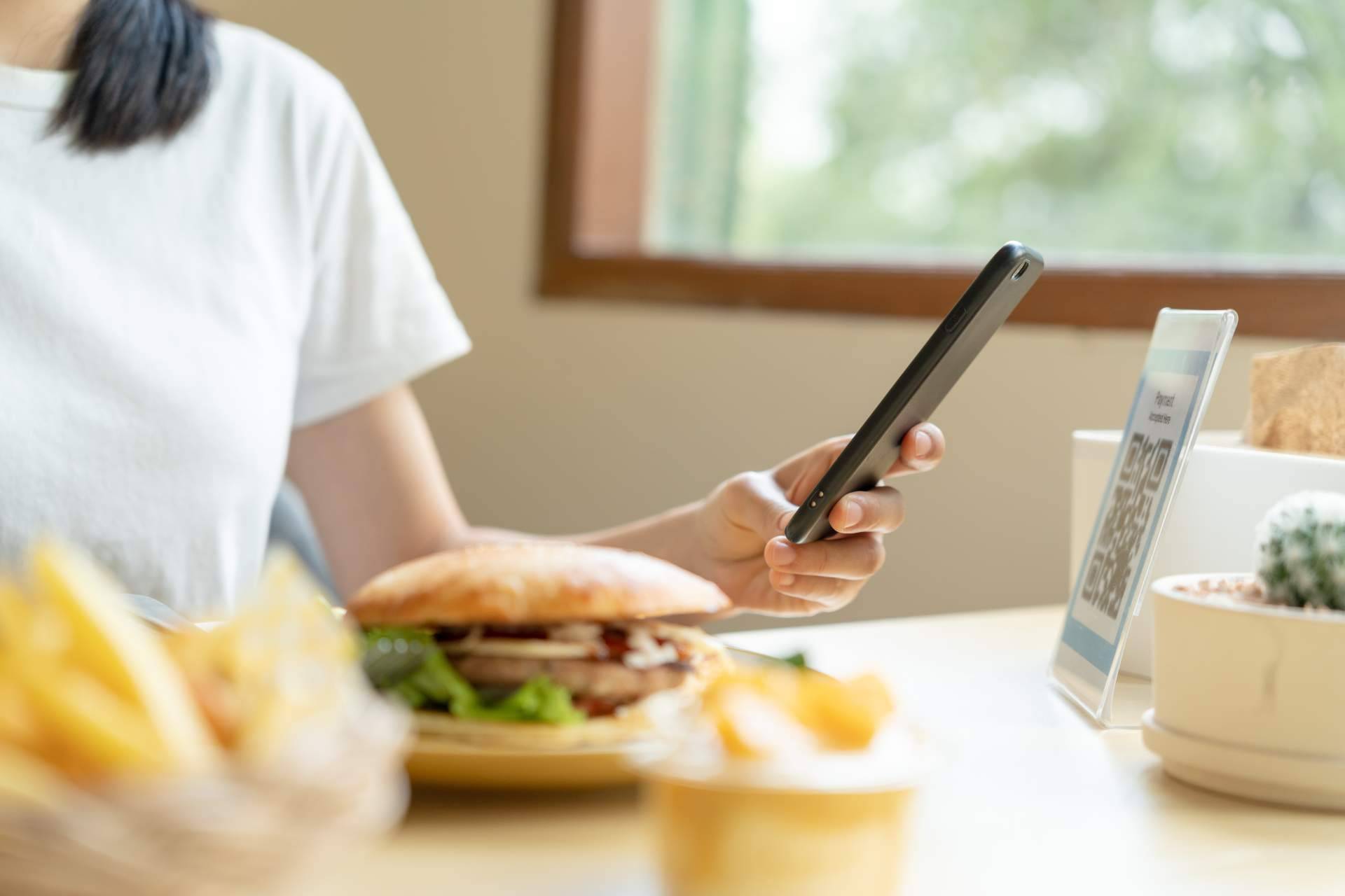 ¿Cómo crear un propio menú digital sin conocimiento técnico?, de la mano de d'menu